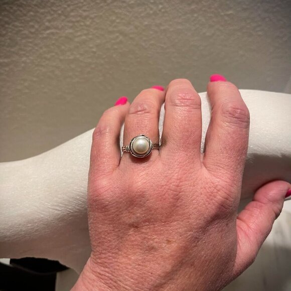 Women's 925 Sterling Silver Nickel and Lead-Free Fresh Water Pearl Ring - Picture 8 of 15